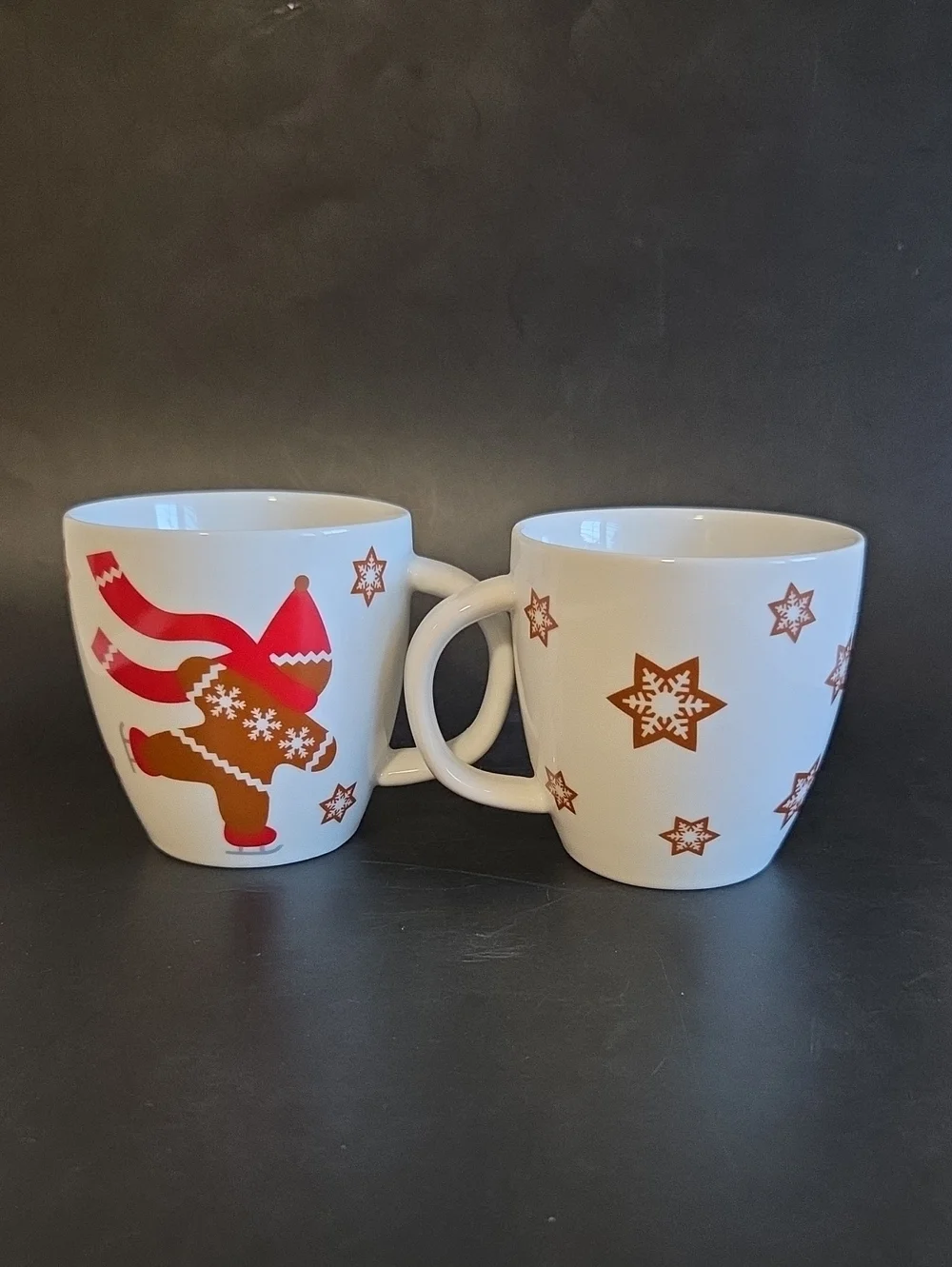 Crate & Barrel mini Espresso mugs Christmas Gingerbread Snowflakes Set of 2